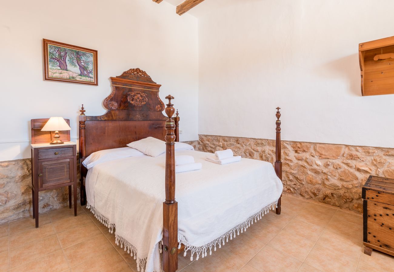 Cottage in Cas Concos des Cavaller - Winter Finca Can Concarri