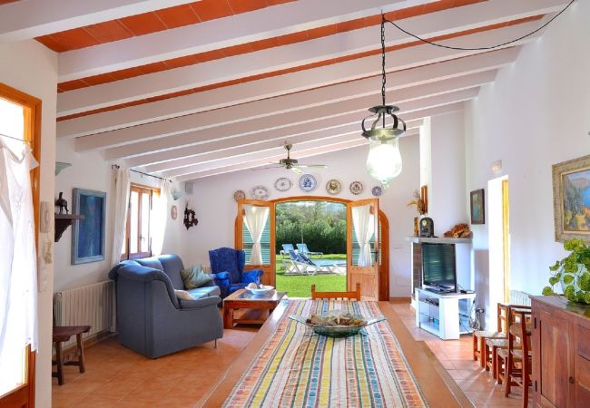 Country house in Pollensa / Pollença - 041 Finca Can Roig Gran ET/0309 by Mallorca Charme Country house in Pollensa / Pollença - 041 Finca Can Roig Gran ET/0309 by Mallorca Charme