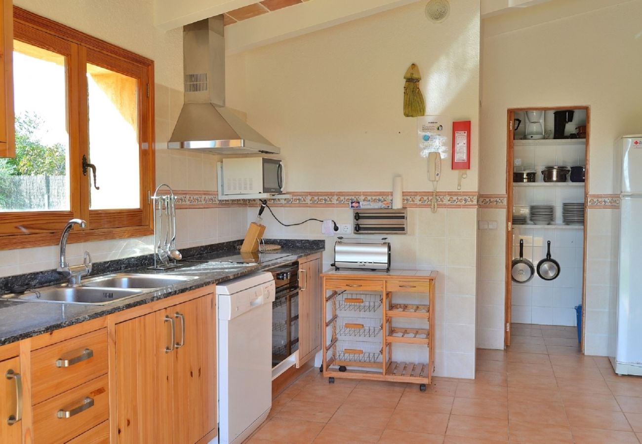The villa has a large kitchen and it´s equipped with all appliances