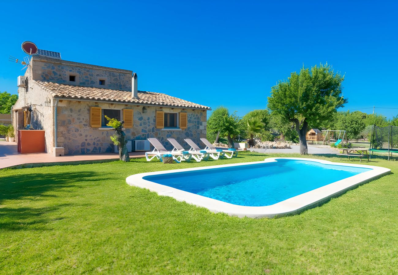 Beautiful finca with pool in Majorca