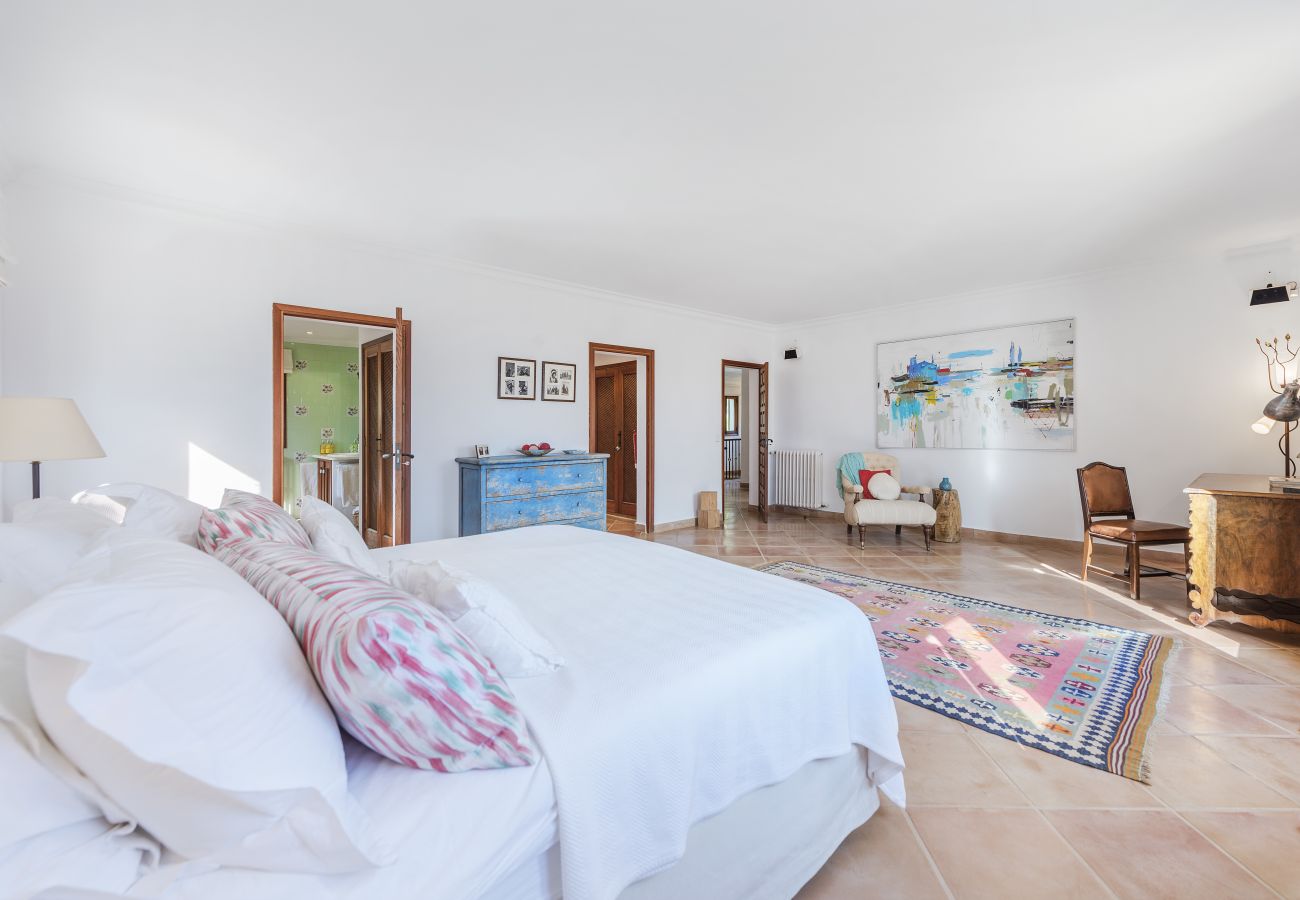 Luxury bedroom