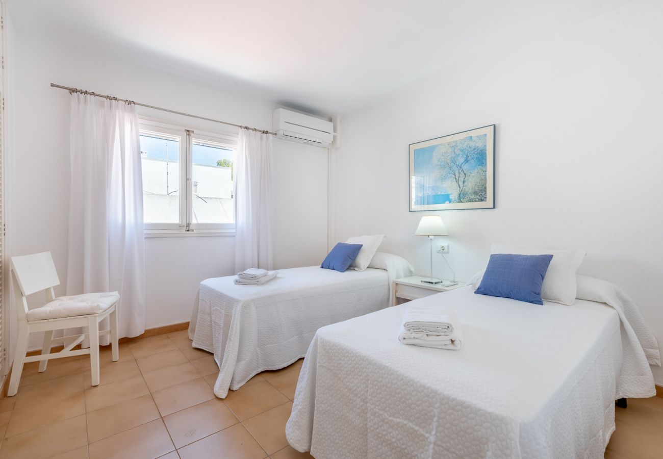 Apartment in Portocolom - Apartment Pins i Mar by Mallorca House Rent