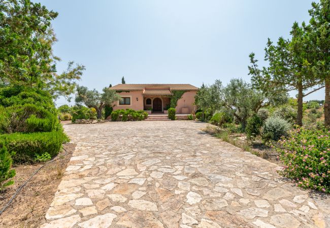 House in Portocolom - Finca Es Reguerons Petit House in Portocolom - Finca Es Reguerons Petit