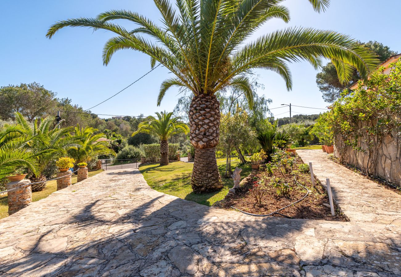 Chalet in Cala Murada - Villa Florentina by Mallorca House Rent