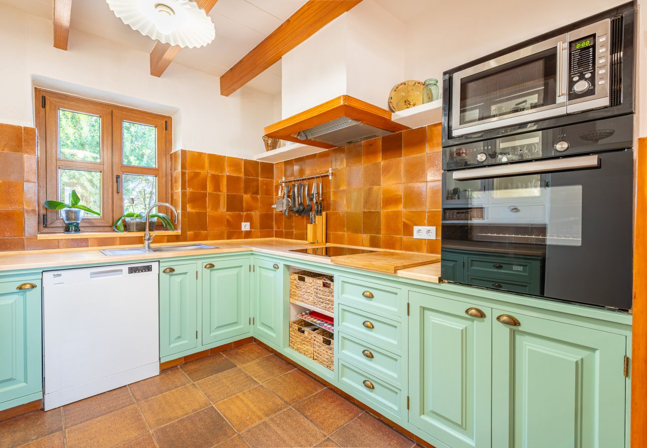 Country house in Cas Concos - Finca Can Quadrat by Mallorca House Rent