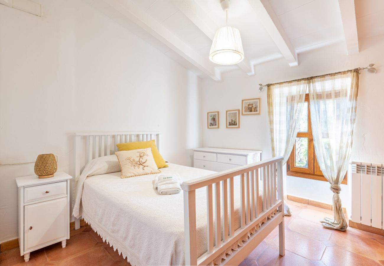 Country house in Cas Concos - Finca Can Quadrat by Mallorca House Rent